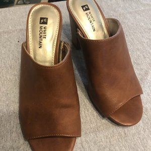 White Mountain Wedge Sandals ; size 6.5